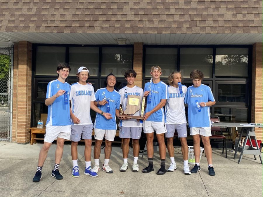 Saint Joseph High School Boys Tennis Team Sets their Eyes on Regionals
