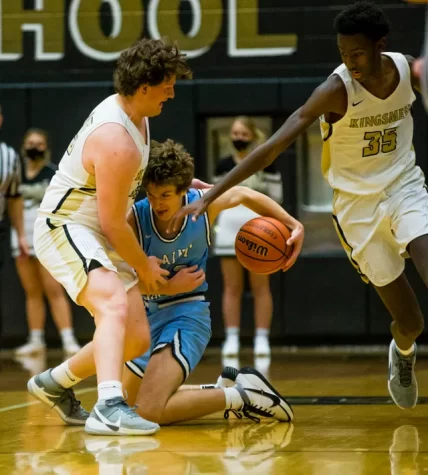 Boys Basketball Team Comes Out with a Strong Start to their Season